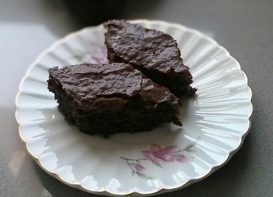 עוגת שוקולד טבעונית וכשרה לפסח