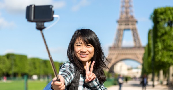 כיצד הפכו התיירים מסין למבוקשים בכל העולם?