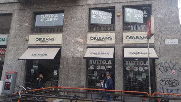 חנות נעליים בת 2 קומות במילאנו