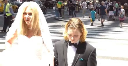 נישואי קטינים: כשבת 50 מתחתנת עם בן 12 בטיימס סקוור
