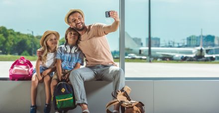 קל: 5 דרכים להעביר את הזמן עם הילדים בטיסה