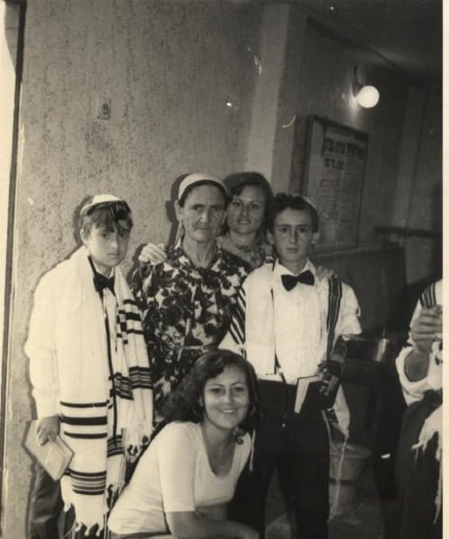 תמונה מתוך בר המצווה של אחיה של מרים. תמונה באדיבות מרים פרץ