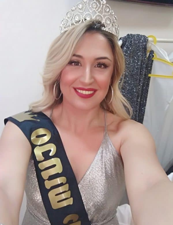 מירב בוהדנה, מלכת היופי של הסבתות. צילום עצמי