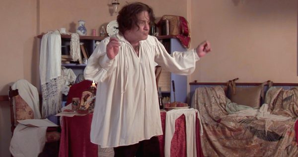 אסי דיין ז"ל. מתוך "פיניטה לה קומדיה". צילום: עידו ברלד