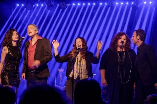 מתוך המופע חולי אהבה. צילום: דוד קפלן