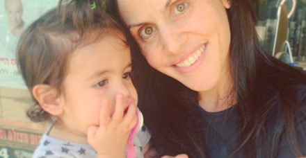 דיכאון אחרי לידה: "התפללתי שאולי יקרה לי איזה חסד ואוטו יתנגש בי"