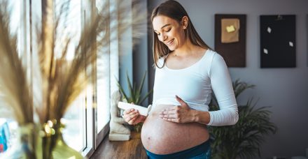 סימני מתיחה לאחר הריון – כל מה שאתן צריכות לדעת