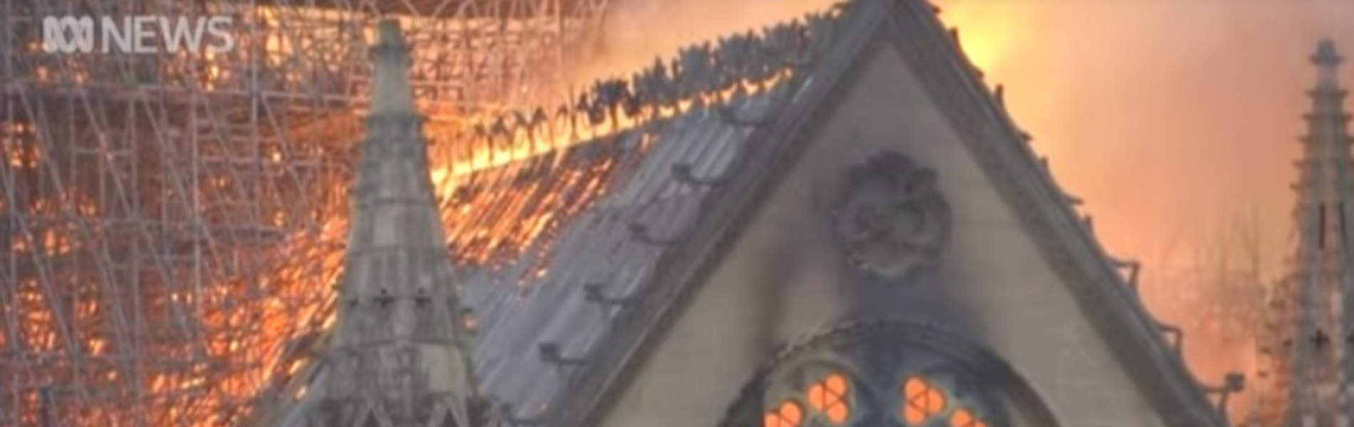 שריפת הענק בקתדרלת נוטרדאם: לשקם או להרוס כליל?