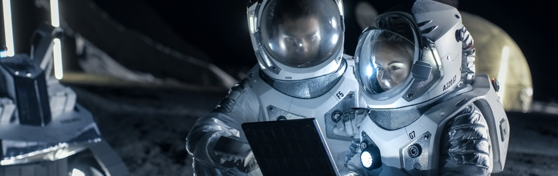 מכתב פתוח לשרת המדע: "ילדות ישראל צריכות אסטרונאוטית אישה שיוכלו לשאת אליה עיניים"