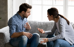 האלימות הסמויה מן העין? אולי עכשיו כבר קצת פחות