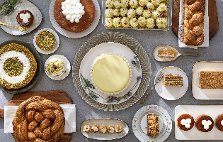 לא רק דבש: העוגות שאתם חייבים בשולחן ראש השנה